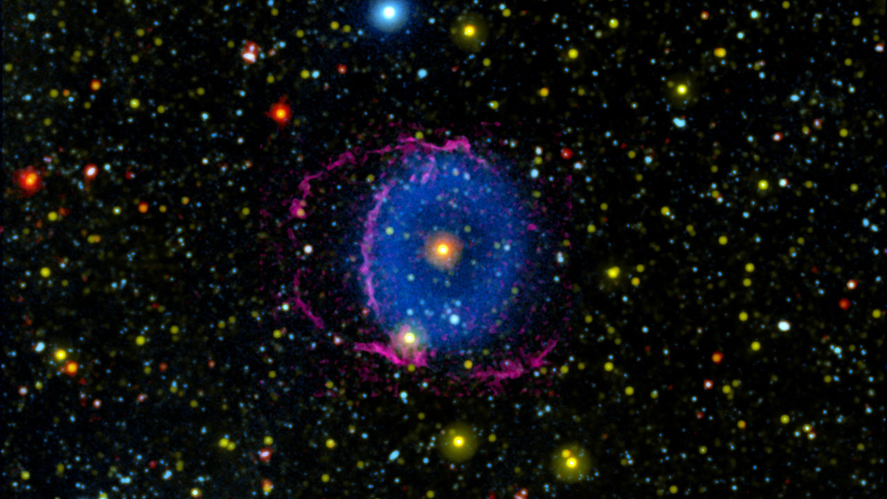 El misterio de la 'Nebulosa del Anillo Azul'